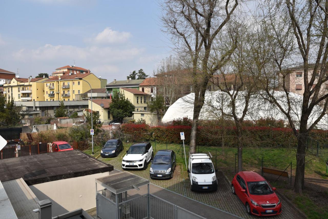 Rho Fiera Flat Apartment Pero Exterior photo